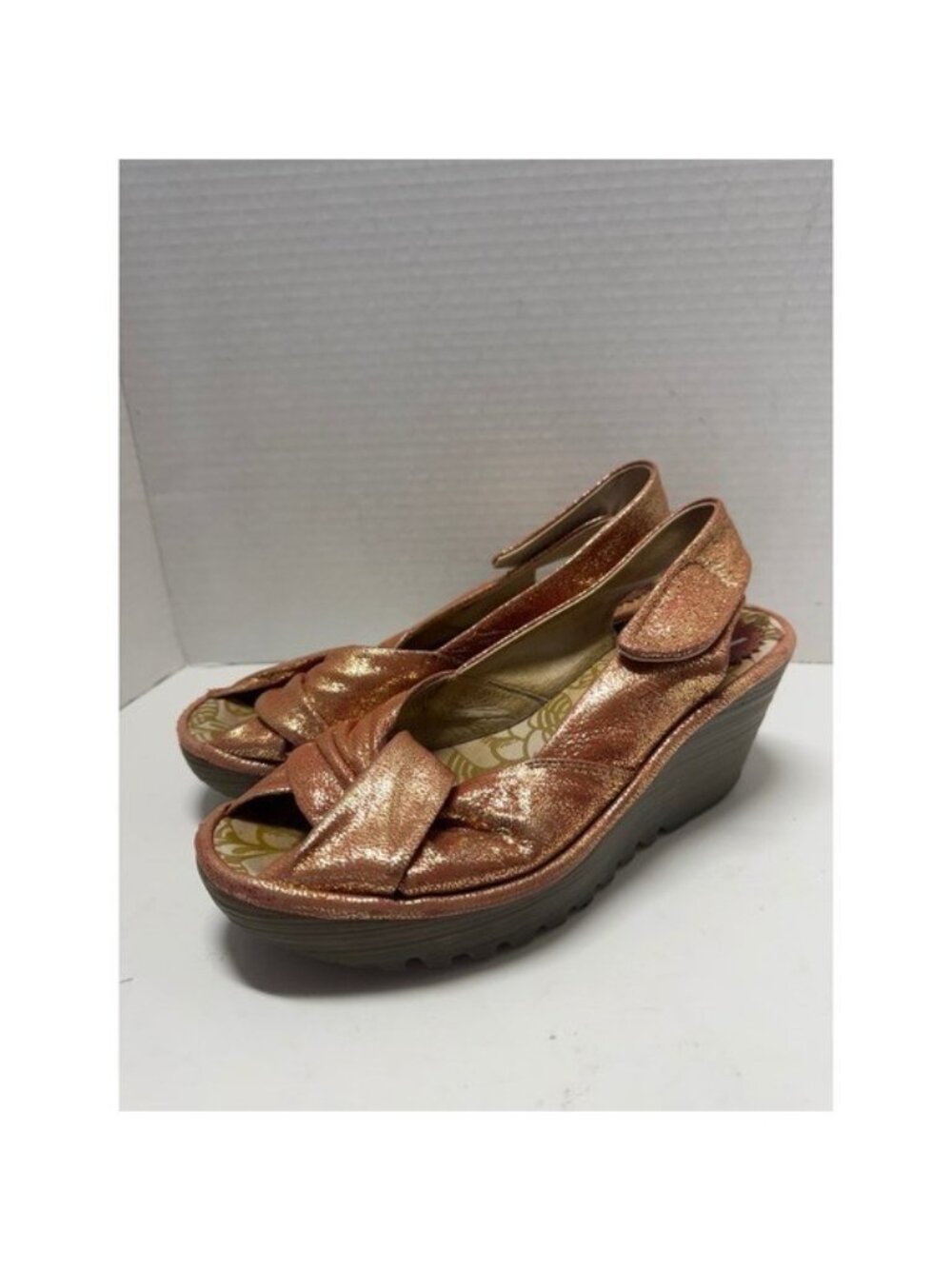 Fly London Yala Metallic Rose Gold Leather Wedge Sandals P500124070 Size 36 6